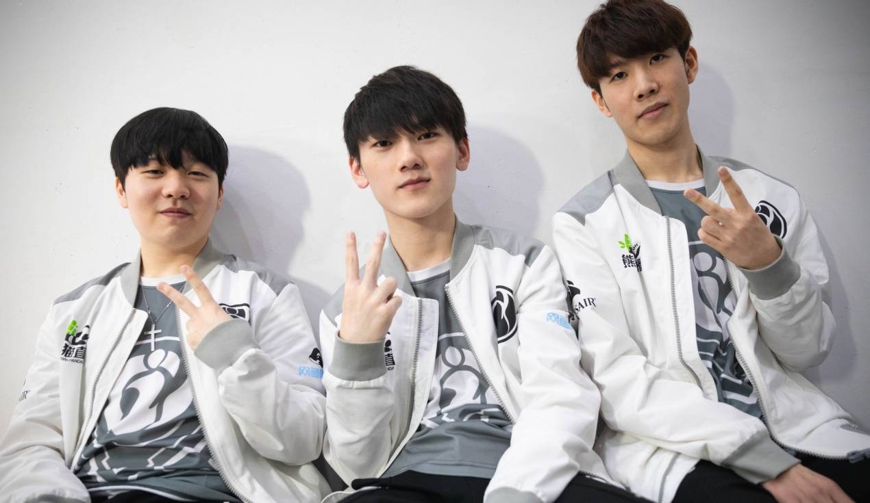 是必要且正 是必要且正