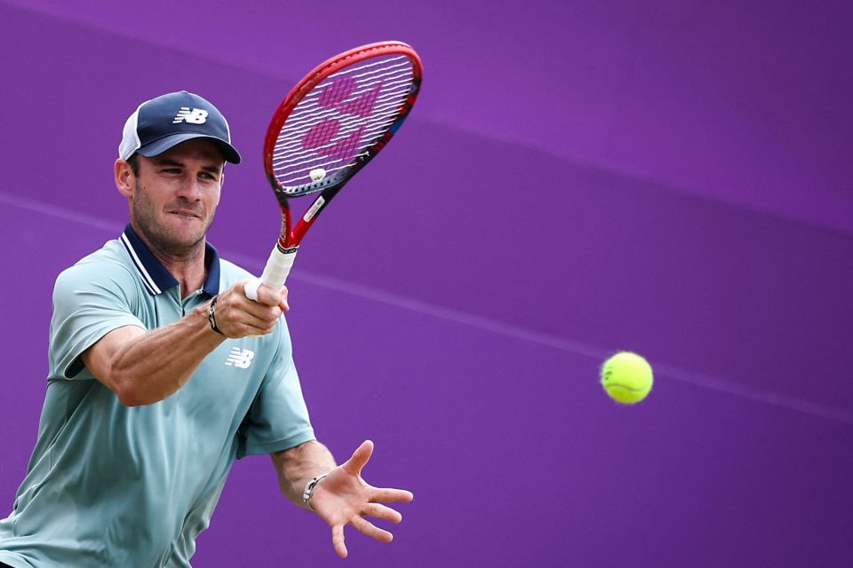 利用手递手 利用手递手